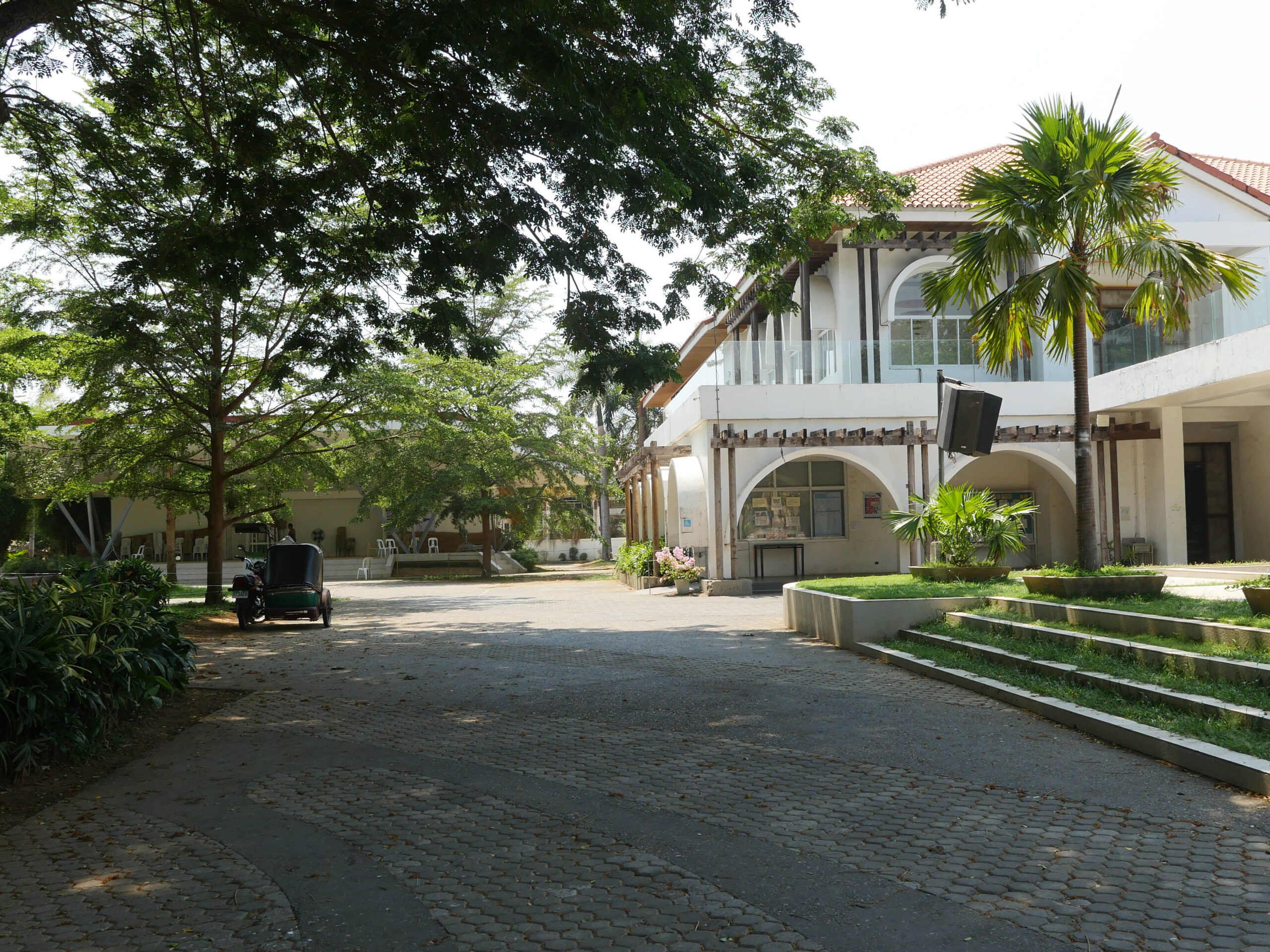 San Ildefonso Municipal Plaza: A Flexible Civic Space